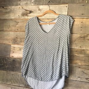 Old Navy Sleeveless Dress Shirt